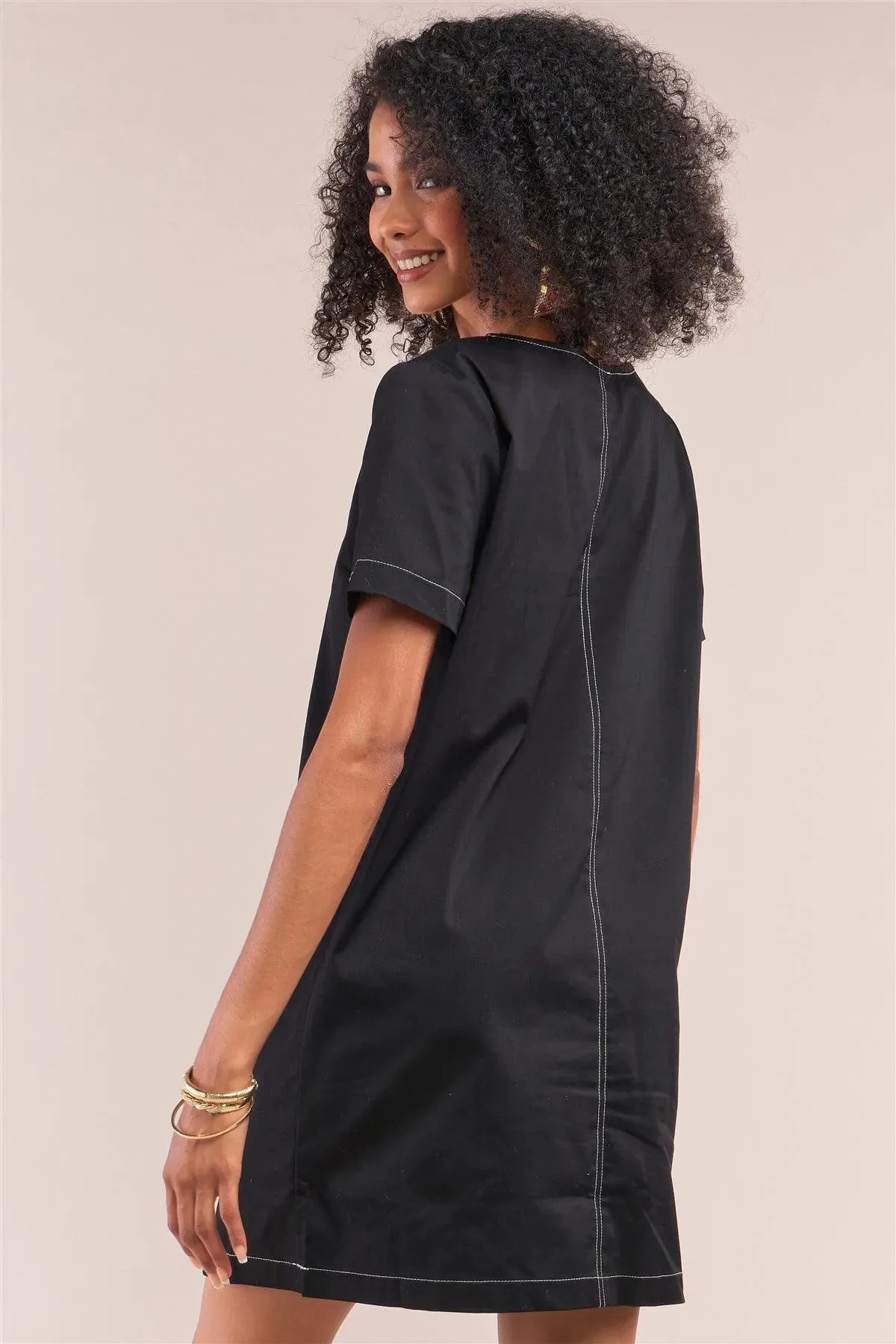 Black Short Sleeve Crew Neck Front Pocket Shift Mini Dress /1-2-2-1