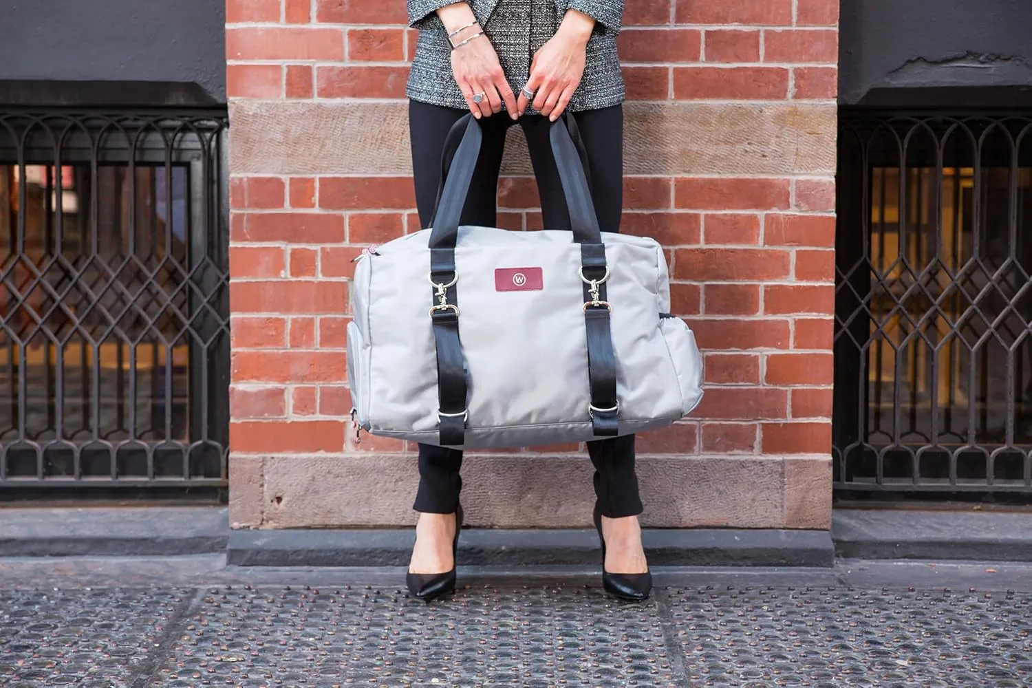 Gym Duffel Bag for Men or Women  Bag with Shoe, Laptop & Wet Compartment - Perfect Sports or Workout Shoulder Bag with Multiple Compartments  CrossFit, Yoga, Boxing - THE LUXX