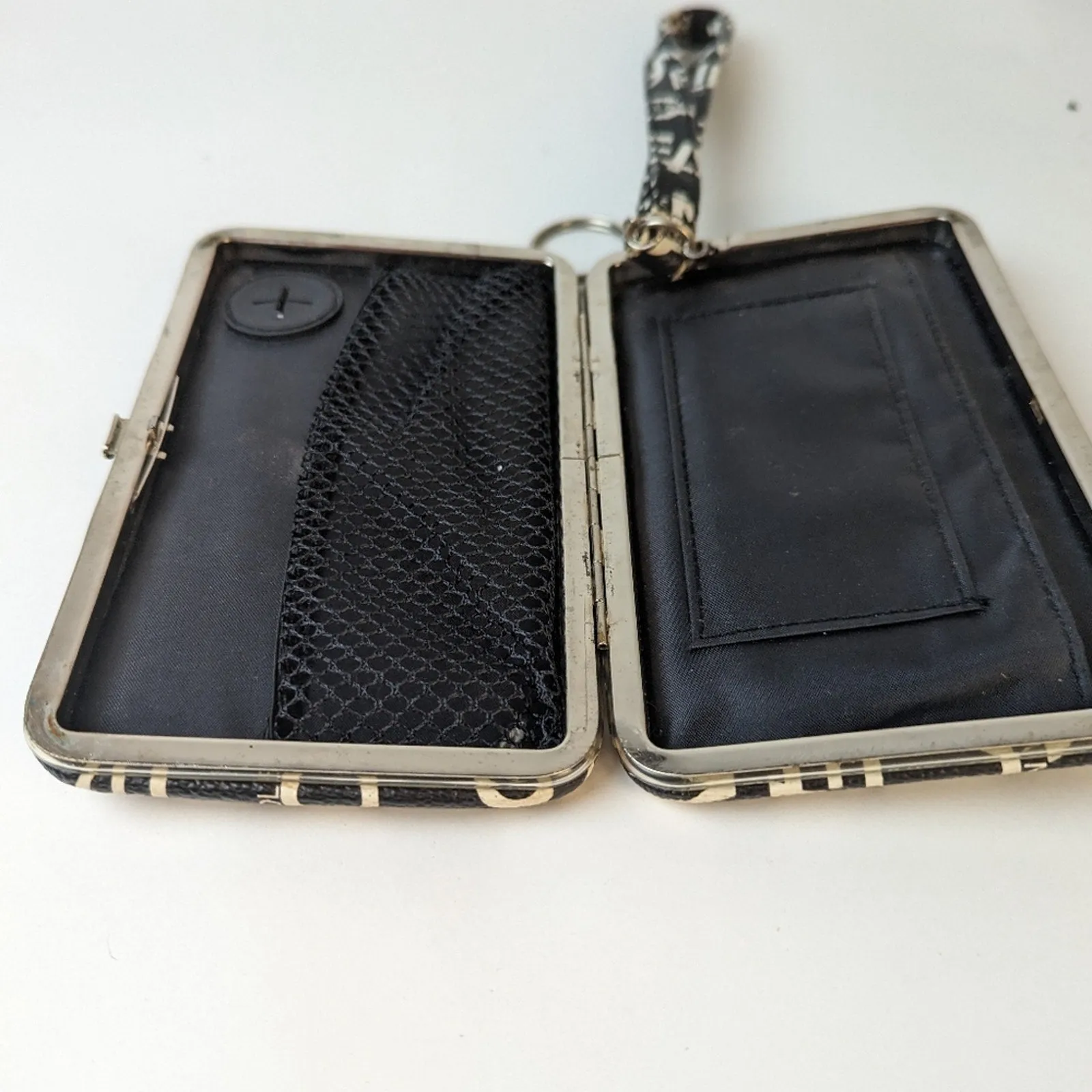Kenneth Cole Reaction Clutch Wristlet