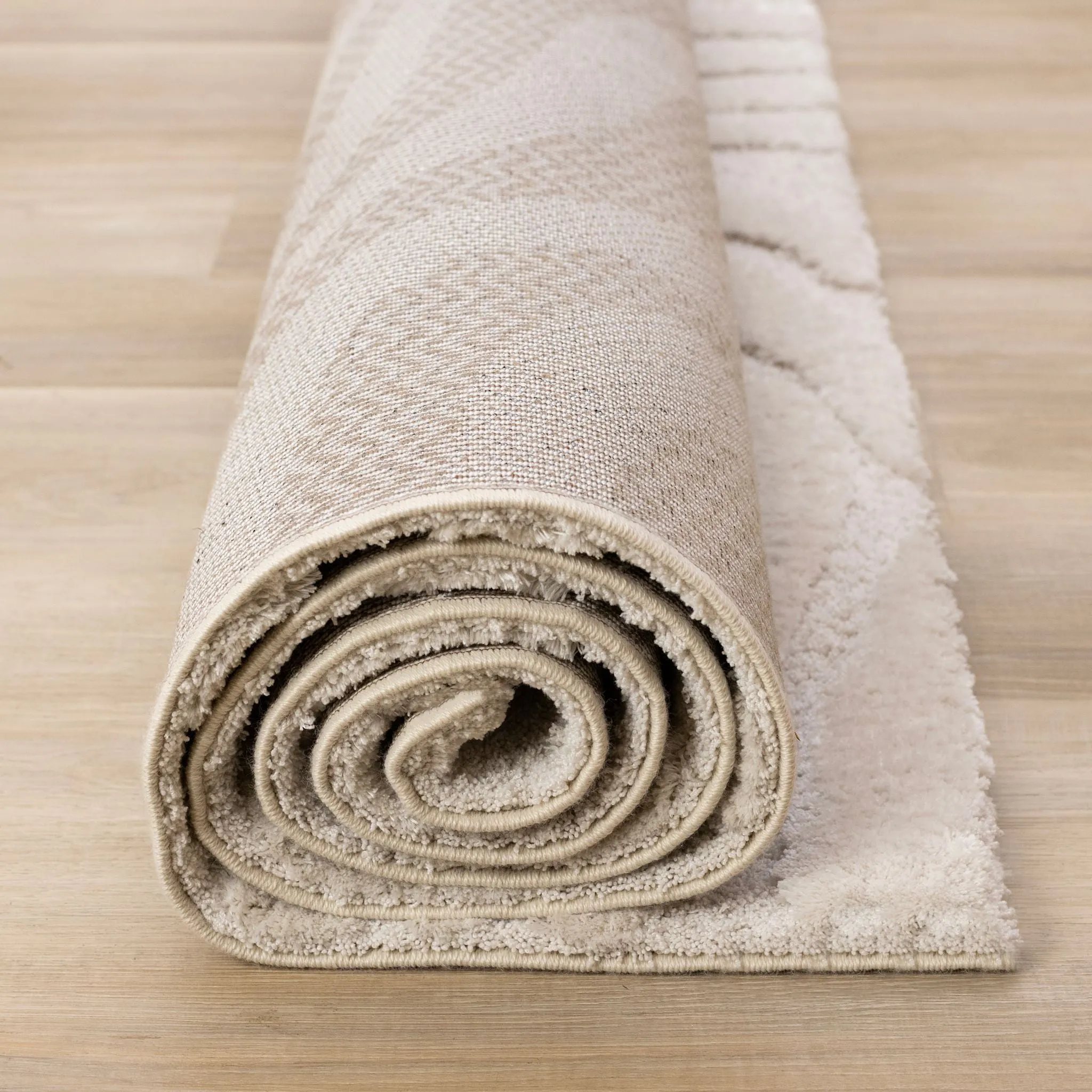 Luxe Area Rug - 5'x8'