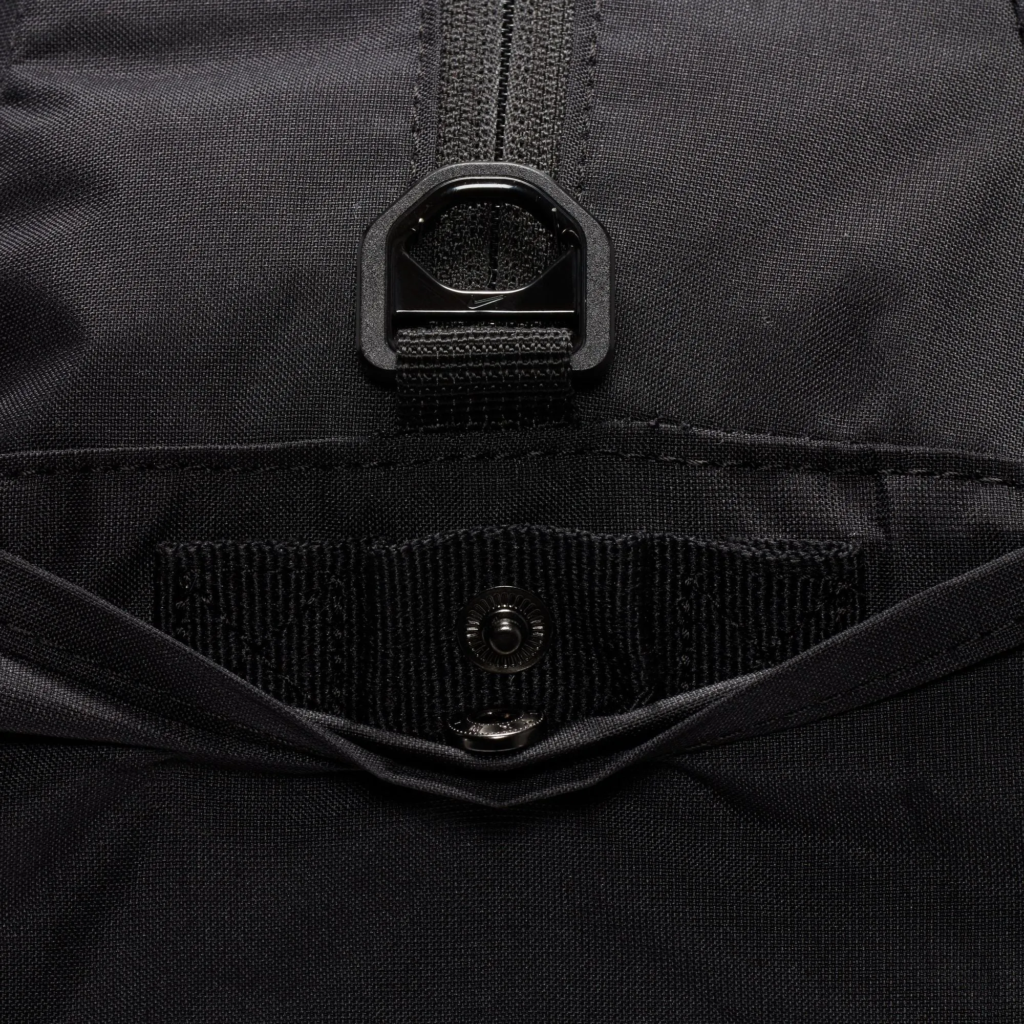 NIKE GYM CLUB DUFFEL BAG (24L)